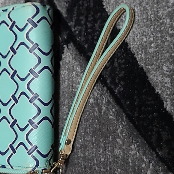 Kate Landry Wallet Wristlet PRICE FIRM - Picture 3 of 12